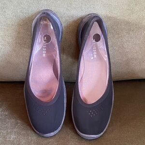 Lissom Black Comfortable Slip-On Ballet Flats